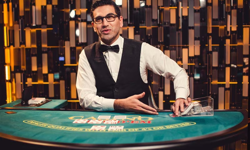 Ultimate Texas Hold'em